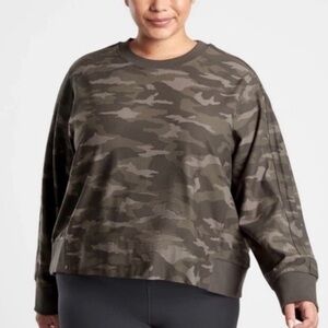 Athleta Farallon Printed Sweatshirt Size 3X Black Olive Camo NWT